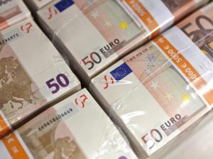 Offerta di prestiti e finanziamenti tra privati ​​e aziende: WhatsApp: +33774766675